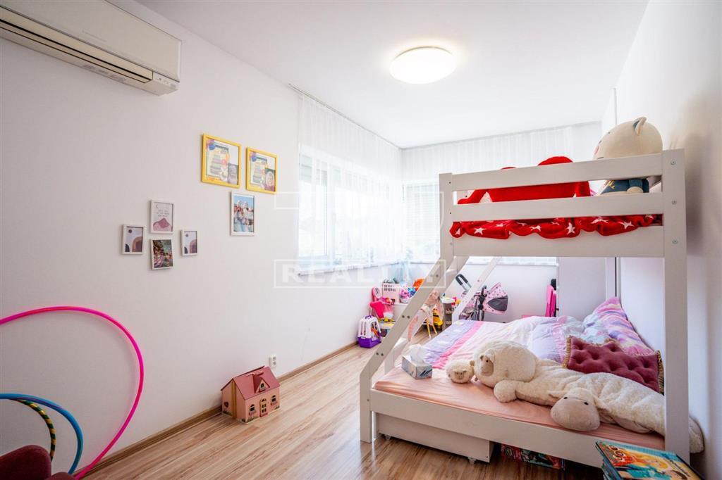 TUreality ponúka krásny a atraktívny 4i mezonet na... - 14