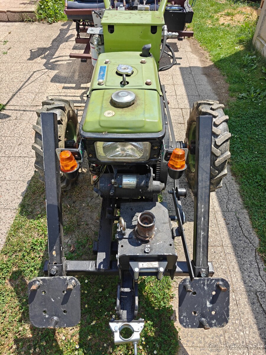 malotraktor ZUBR JR-Q79 9.5k rok vyroby 2014 - 14