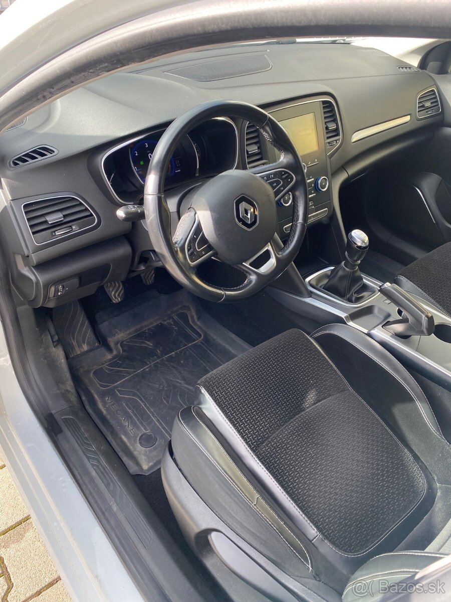 RENAULT MEGANE Hatchback 1.5 dCi - 14