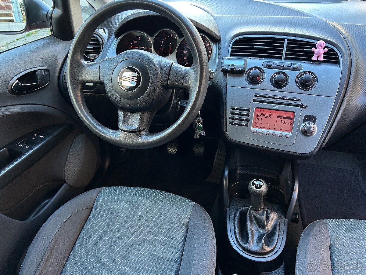 SEAT ALTEA XL,1.MAJITEĽ,111.900km, KÚPENÉ V SR, TOP STAV, - 14