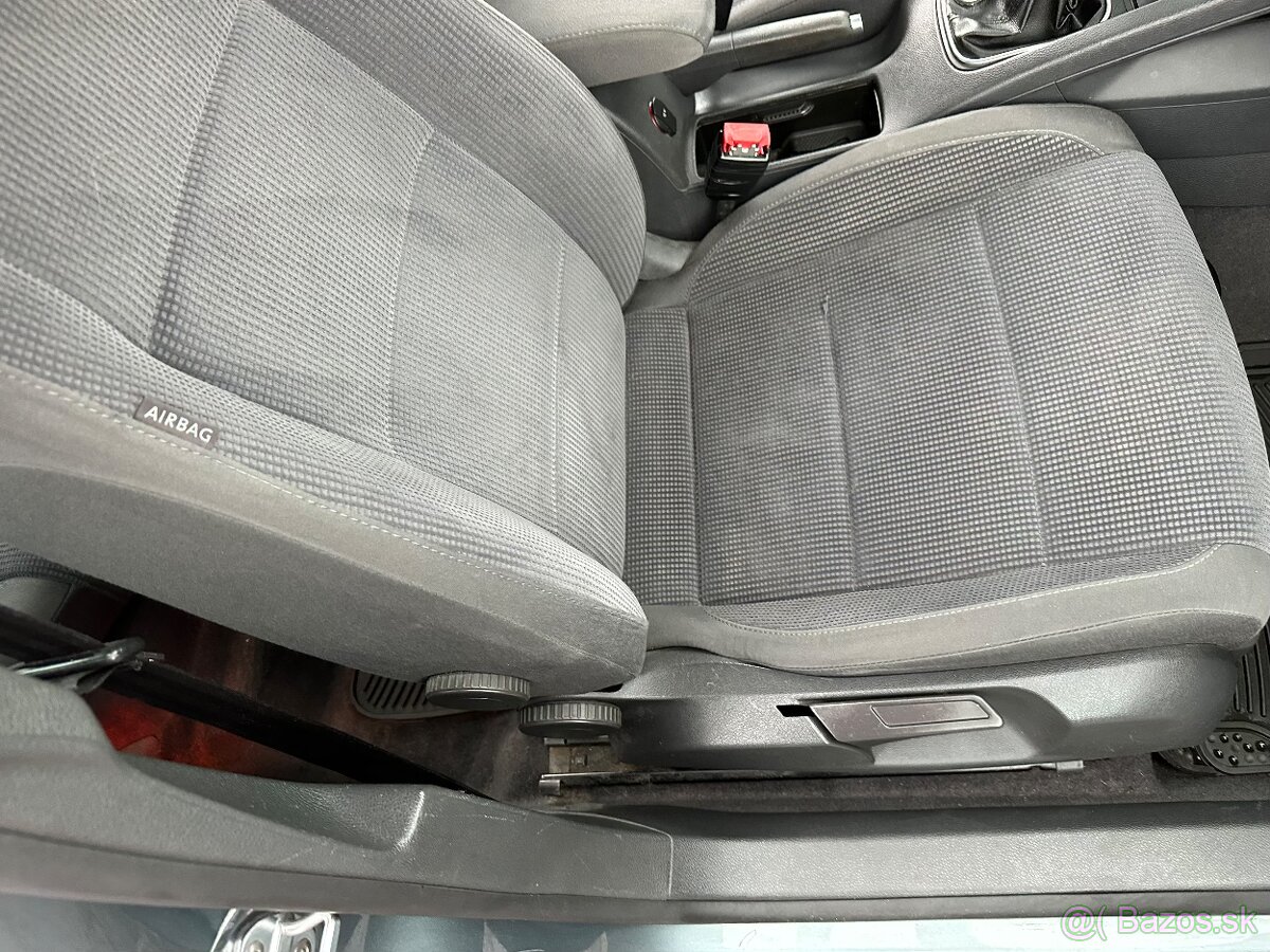 Volkswagen Jetta 2.0 TDI Comfortline 1K2 - 14