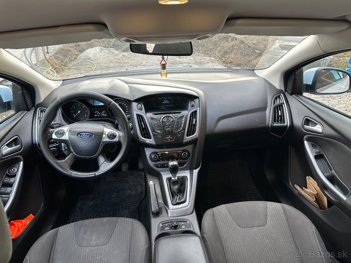 Ford focus kombi 1.6tdci 85kw - 14