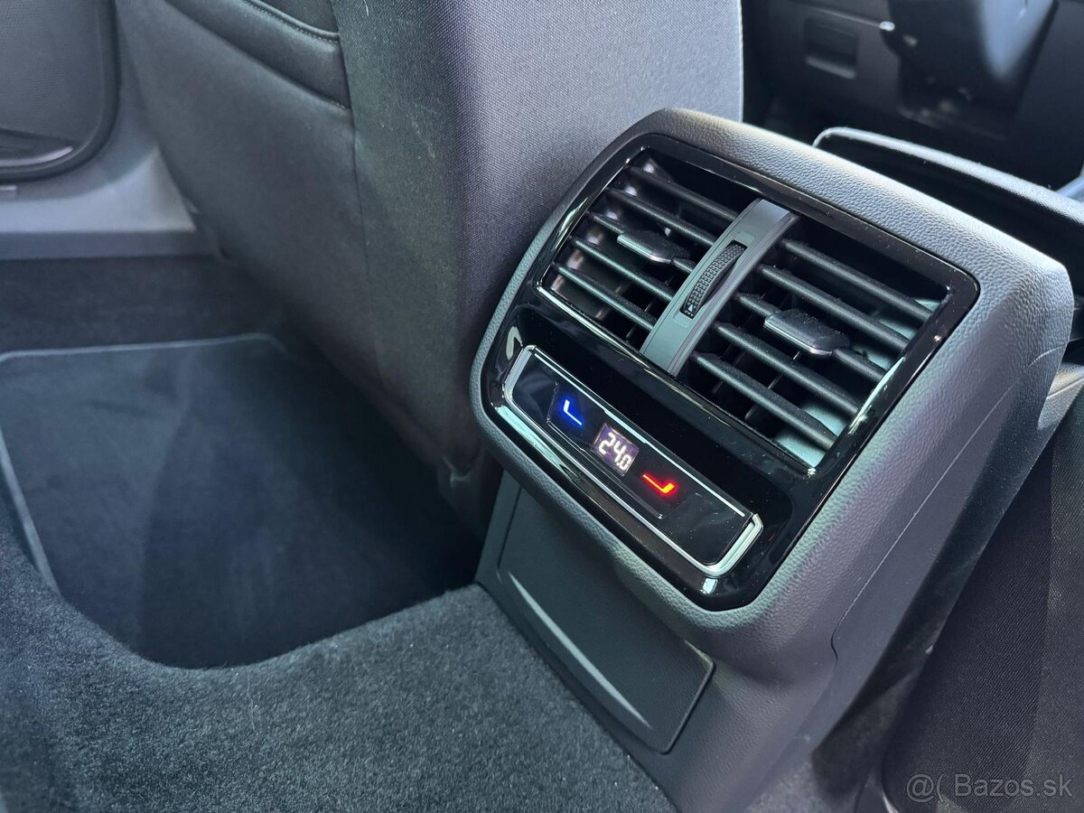 Volkswagen Passat Variant 2.0 TDI EVO Elegance DSG - 14