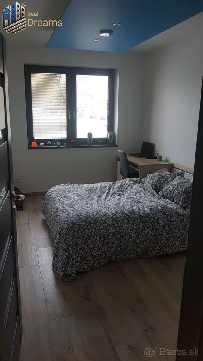 Predaj 4-izbového rodinného domu s veľkou záhradou v Semerov - 14