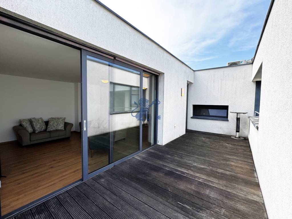 Na prenájom veľký 2- izb. byt na začiatku Koliby s terasou a - 14