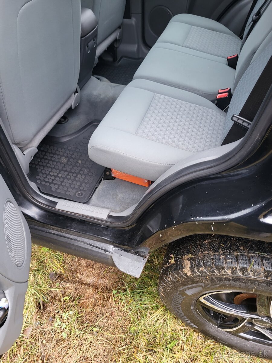 Jeep Cherokee 2.8 CRD 120 kW - 14