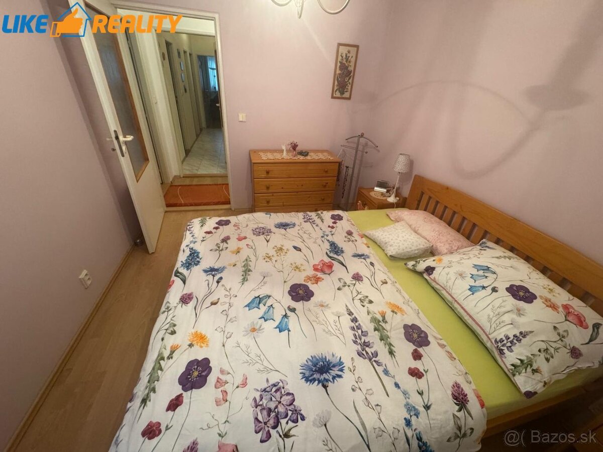 EXKLUZÍVNE:PREDAJ 4-IZBOVY BYT S 2 BALKÓNMI + (GARÁŽ-PARKOVA - 14