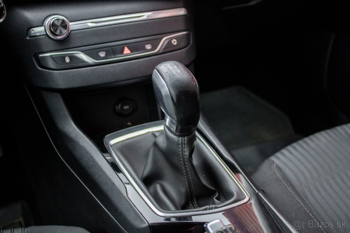 Peugeot 308 SW 1.6 BlueHDi 73kw MT/5 2016 - 14