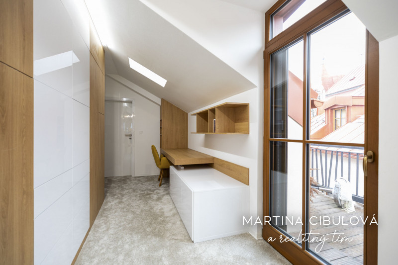 2.5 izbový byt s parkingom v centre Banskej Bystrice je na p - 14