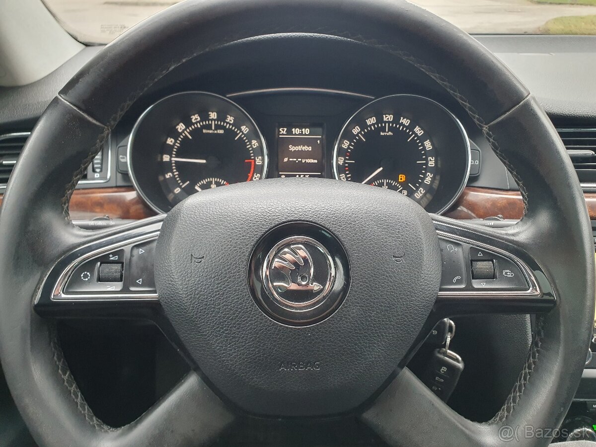 Škoda Superb Combi 1.6 TDI CR DPF Elegance - 14