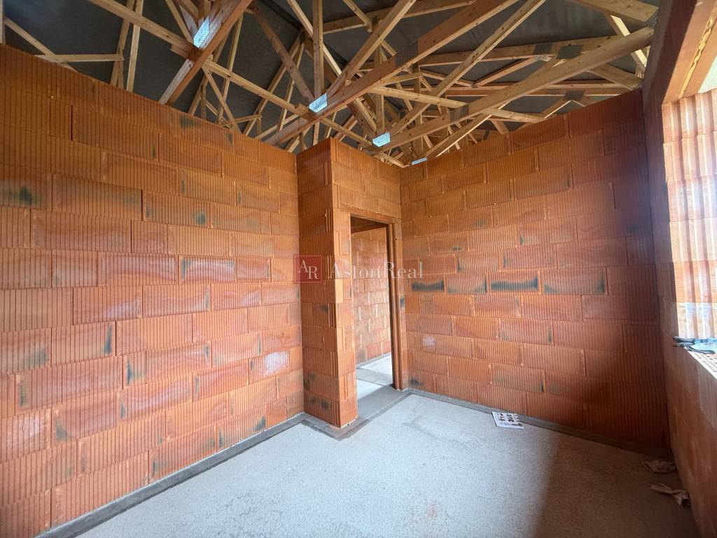 Praktický 4-izbový bungalov v novovybudovanej lokalite- Horo - 14