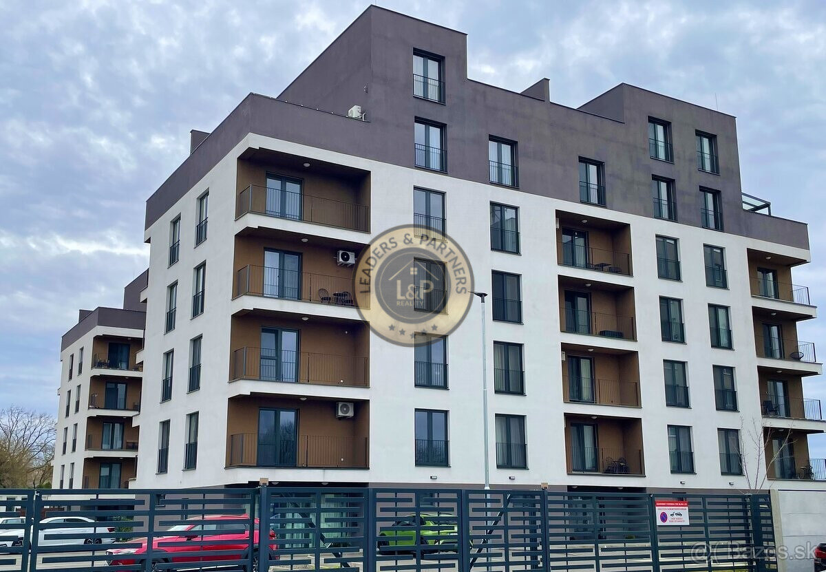 Na prenájom luxusne zariadený 2-izbový byt v Michalovciach, - 14