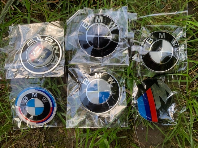 MIX BMW 45MM 74MM 78MM 82MM ZNAKY CIERNE MODRE BIELE - 14