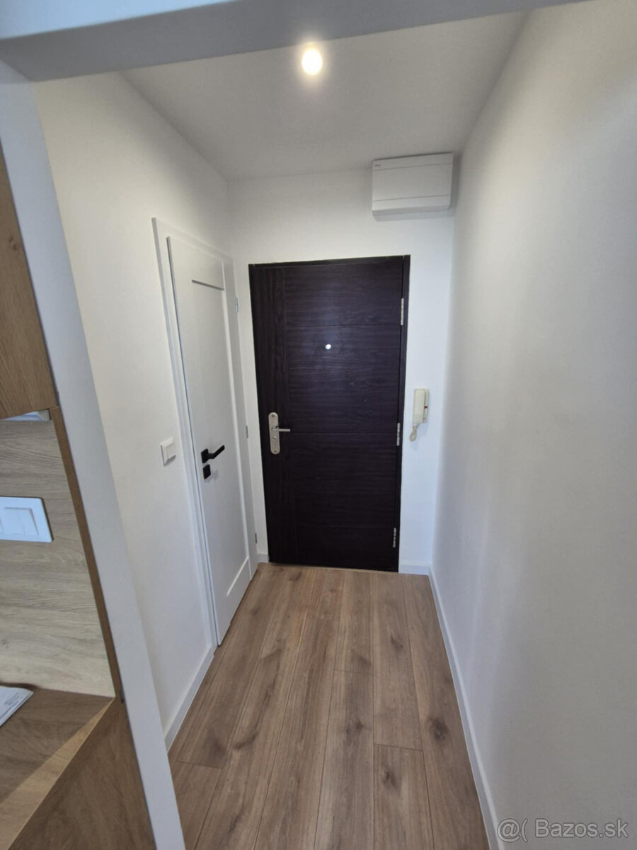 Na predaj 2 izbový tehlový byt na Vajanského ulici v Nitre - 14