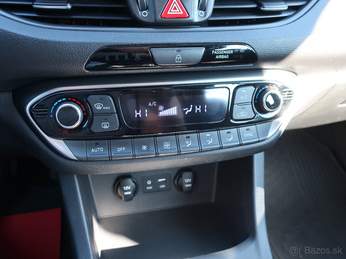 Hyundai i30 WG 1.6CRDi 85kW STYLE NAVI ALU ČR SERVISKA - 14