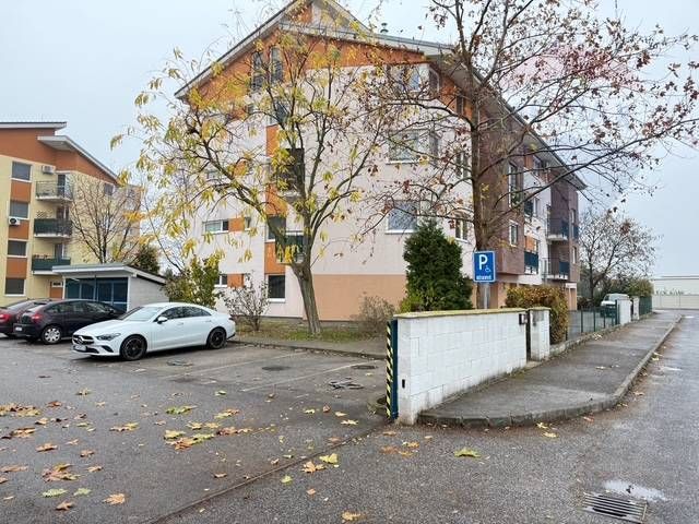 PRENÁJOM: 3IZBOVÝ ZARIADENÝ BYT, DUNAJSKÁ STREDA - UL. KRÁĽA - 14