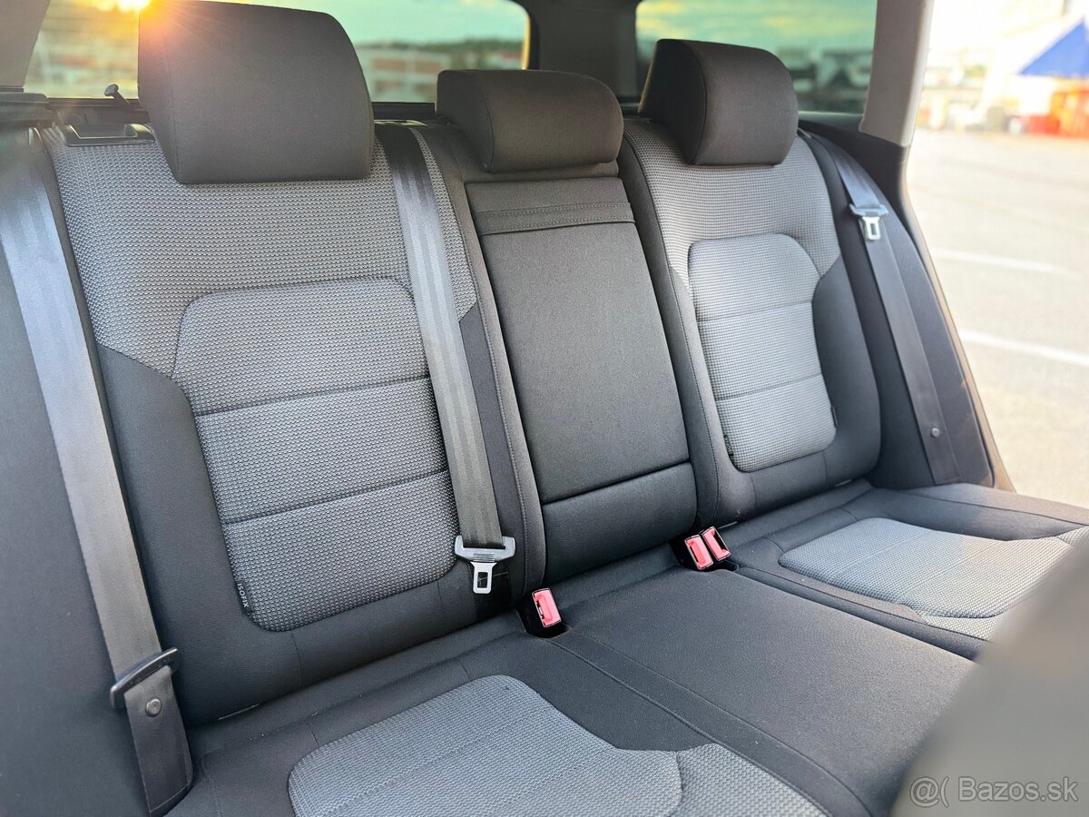 Volkswagen Passat B7 2.0 TDi 103kw - 14