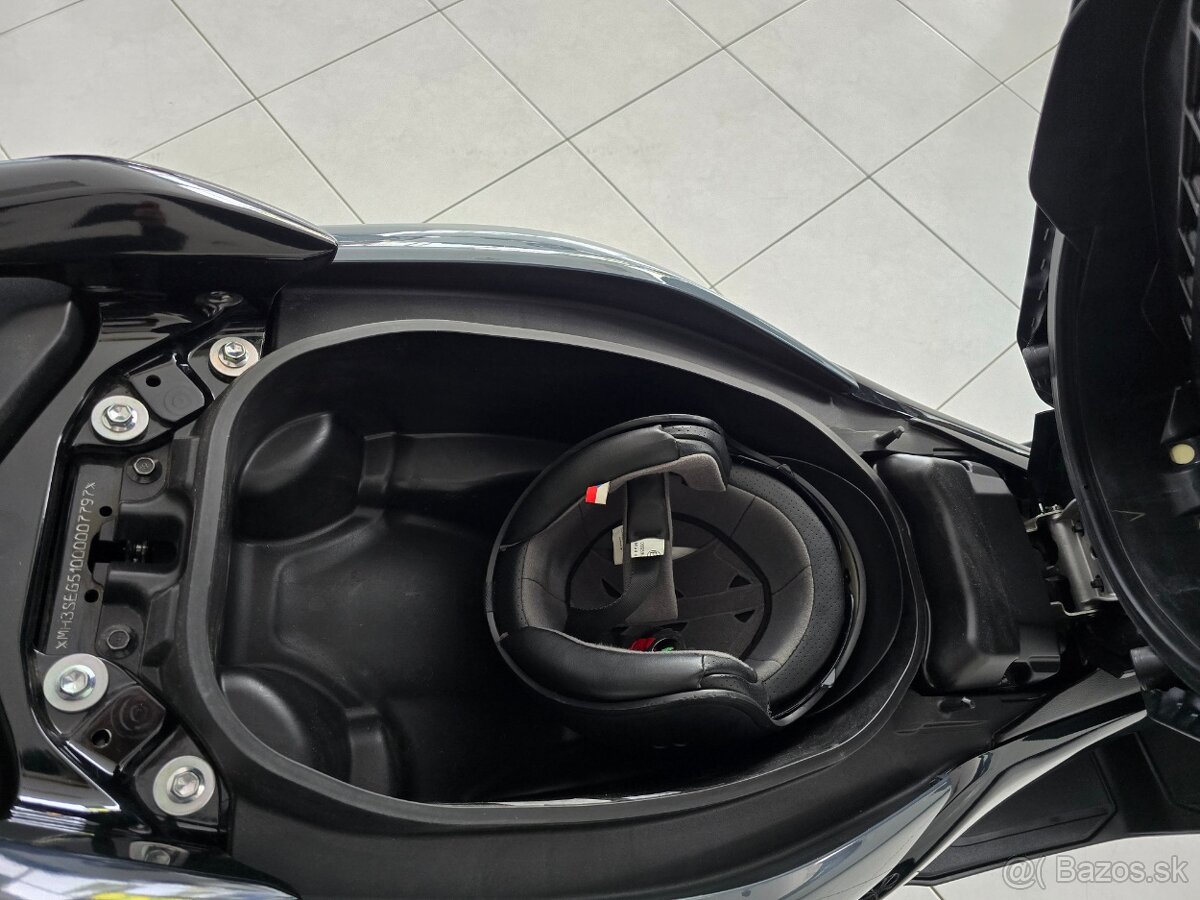 Yamaha N-Max 125 Slovak - 14