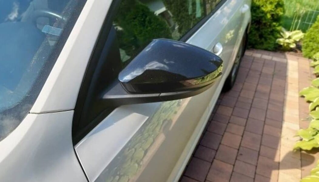 ČIERNE KRYTY spätných zrkadiel - 14