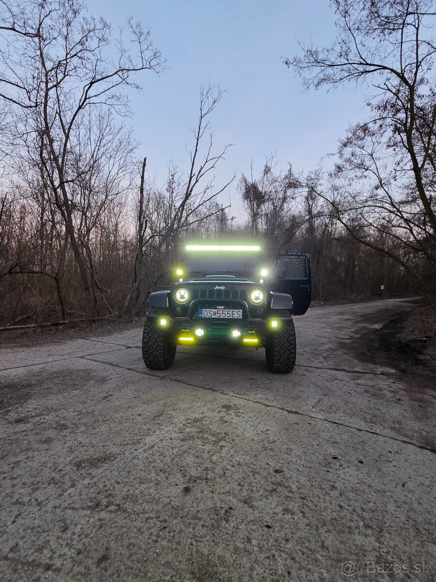 Jeep Wrangler Unlimited JK - 14