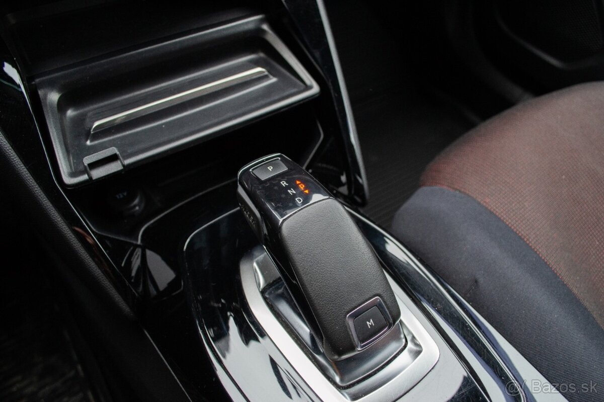 Peugeot 2008 1.2 PureTech 130 GT Pack EAT8 - 14