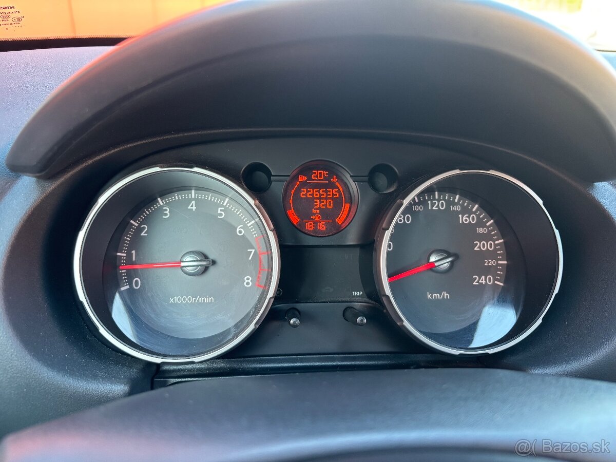 Nissa Qashqai benzin - 14