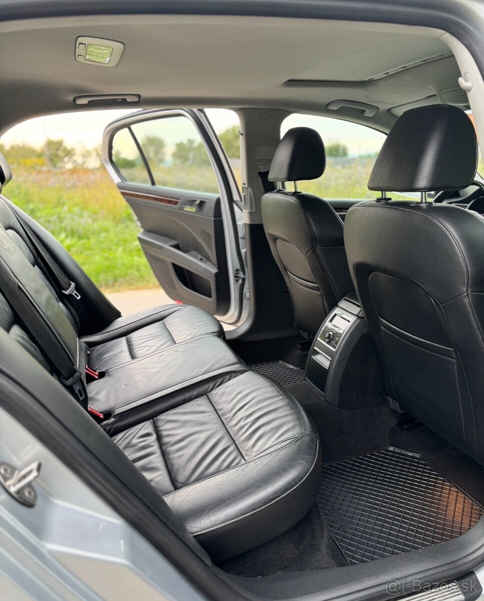 ŠKODA SUPERB 1.9 TDI BEZ DPF ELEGANCE - 14
