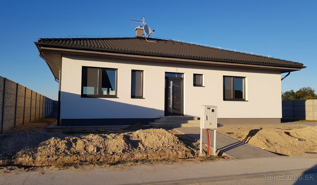 4 izbový BUNGALOV- Moravany nad Váhom DOLINKY s pozemkom 669 - 14