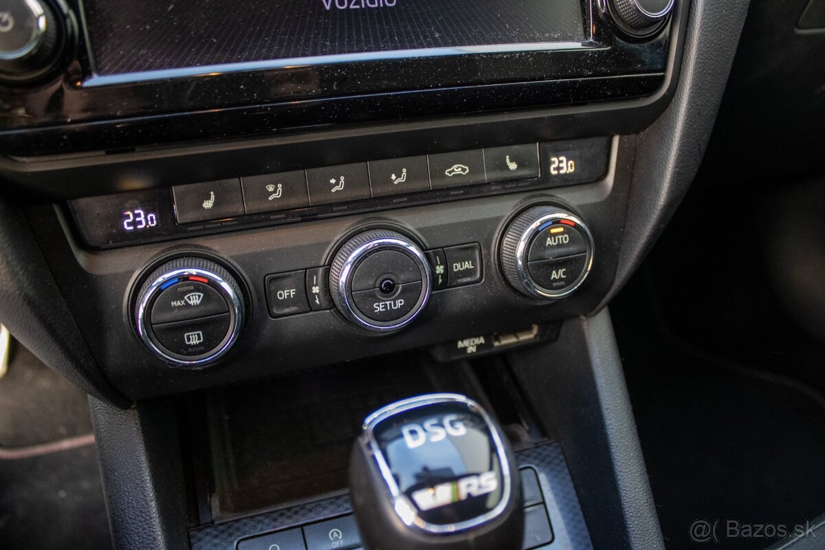 Škoda Octavia Combi 2.0 TFSI RS DSG - 14