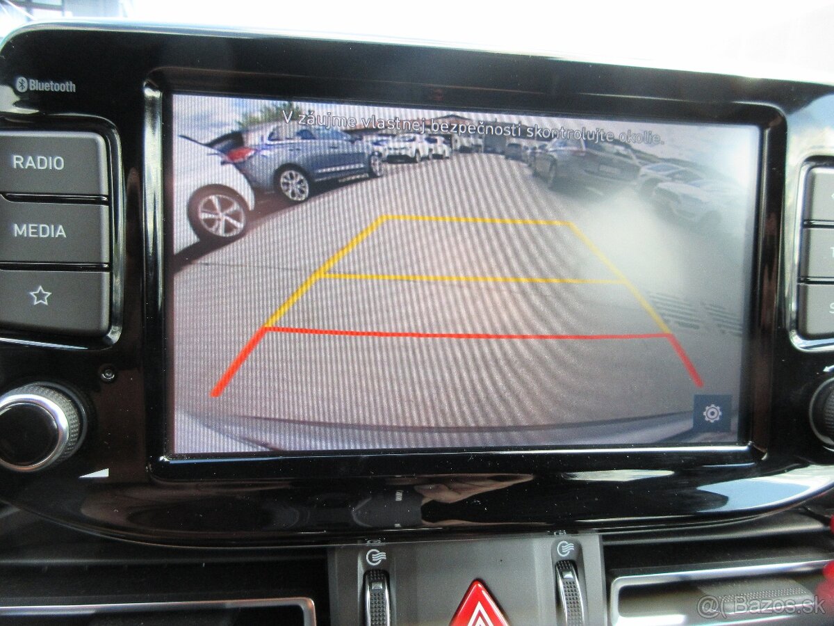 Hyundai i30 CW 1.5i CVVT Comfor - 14