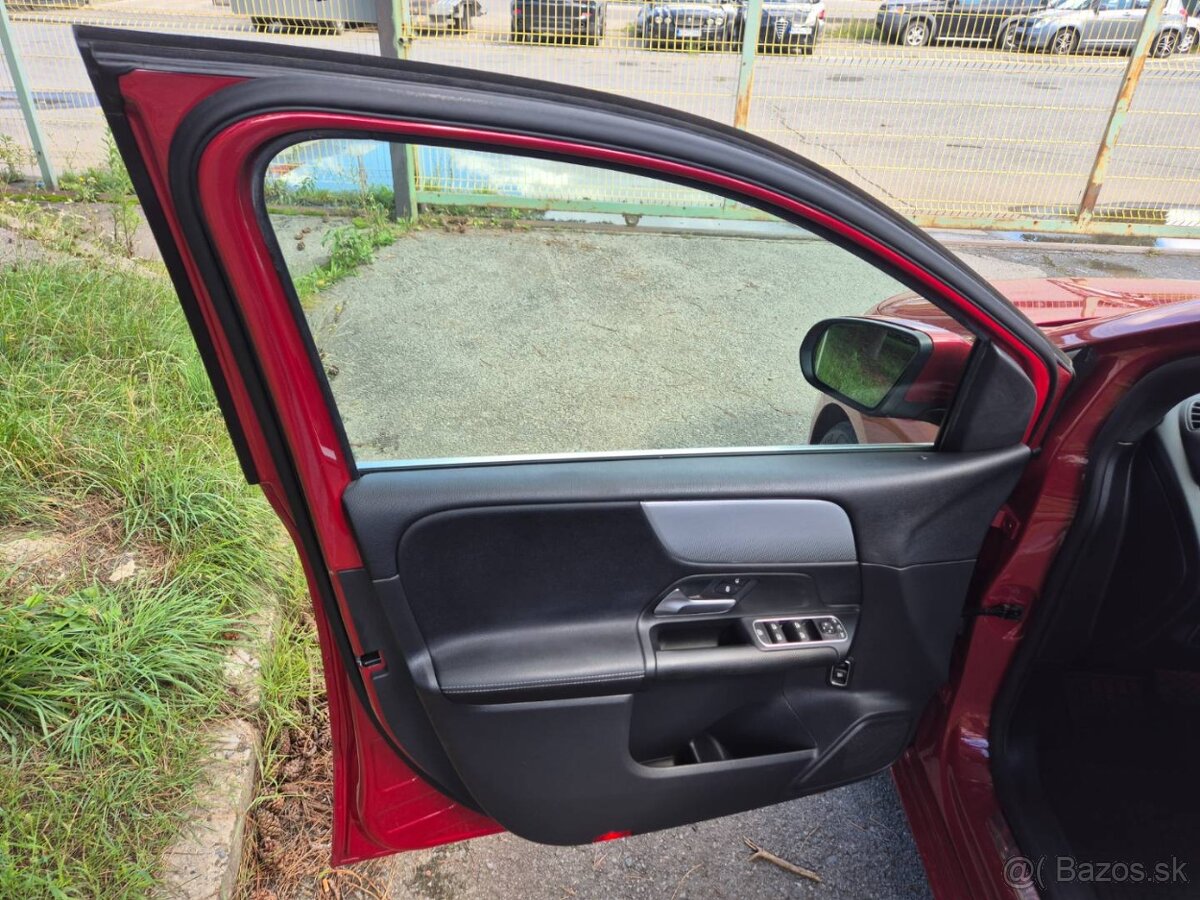 Mercedes-Benz B trieda 180 d A/T - 14