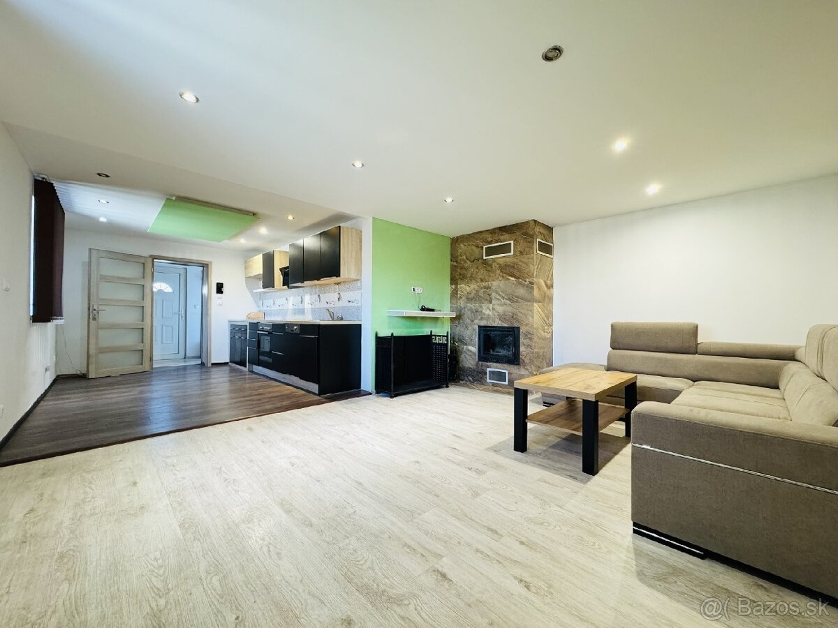 Na predaj priestranný 4i RD v obci Gajary. - 14