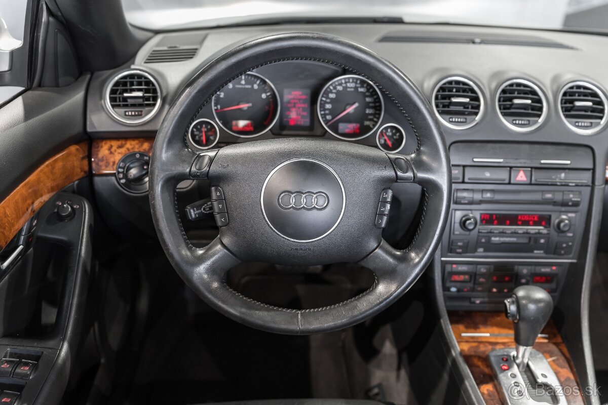 Audi A4 Cabriolet 2.4 V6 multitronic - 14