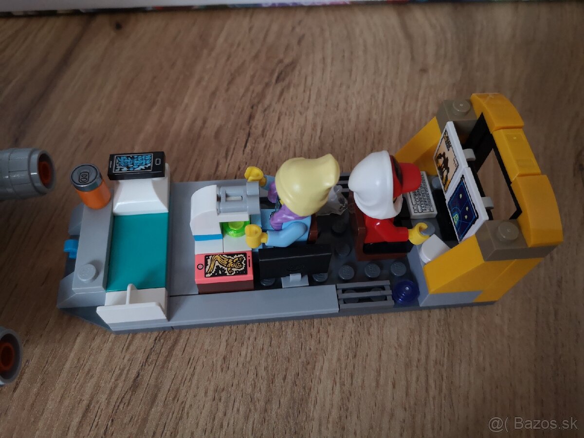 LEGO Hidden Side 70423 Paranormálny autobus - 14