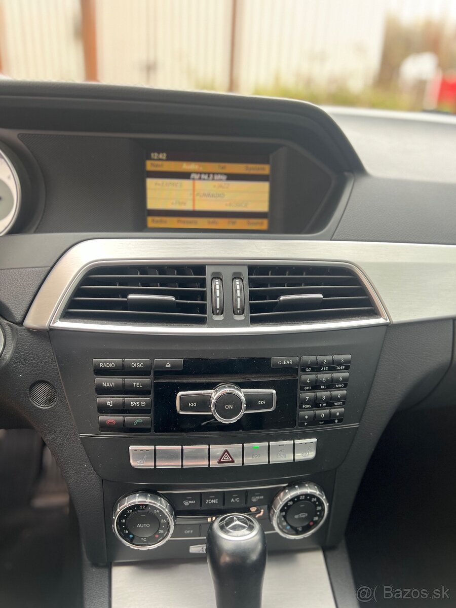 Mercedes-Benz W204 Facelift Avantgarde - 14