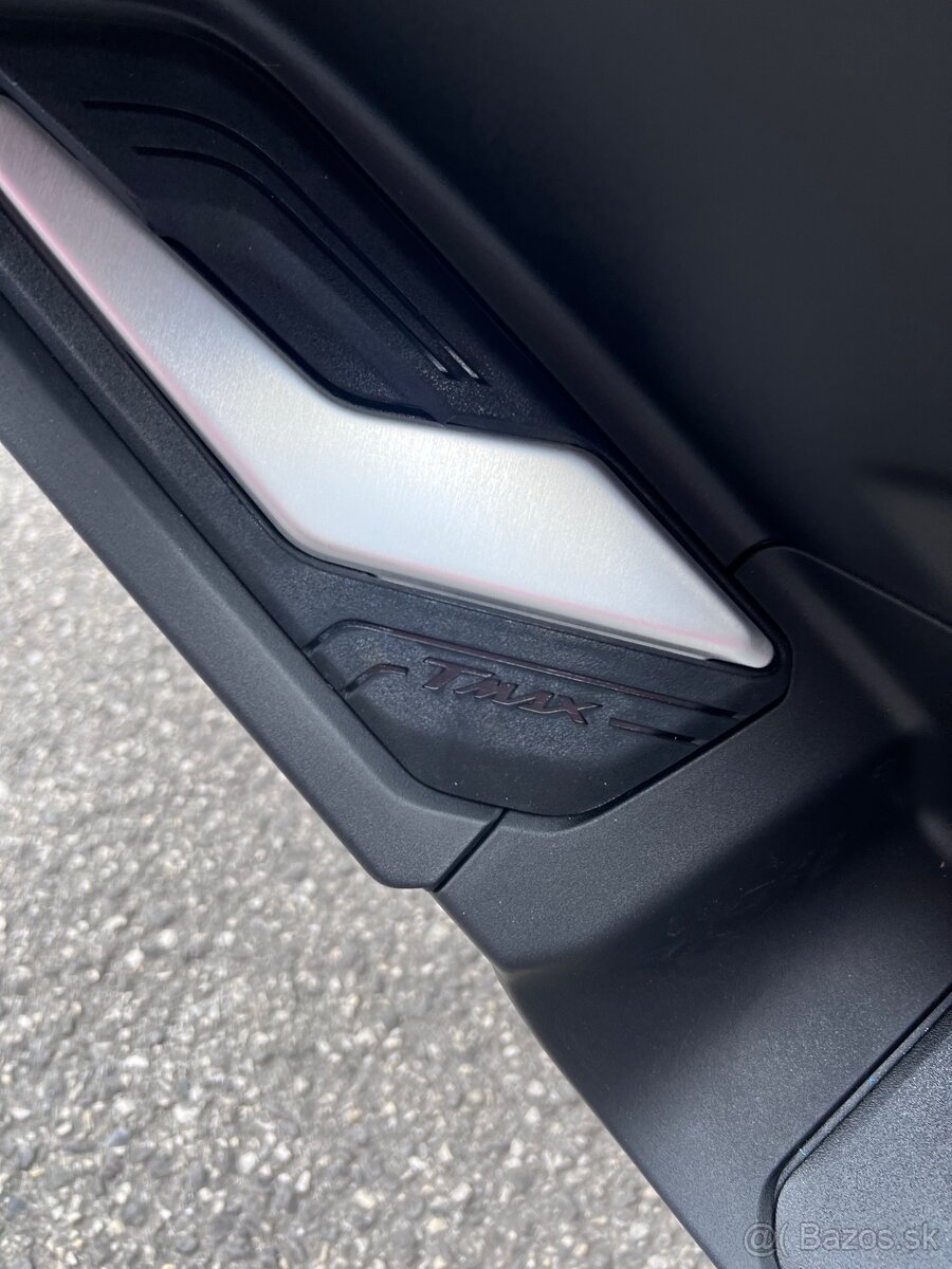 Yamaha TMAX 560 Tech MAX - 14