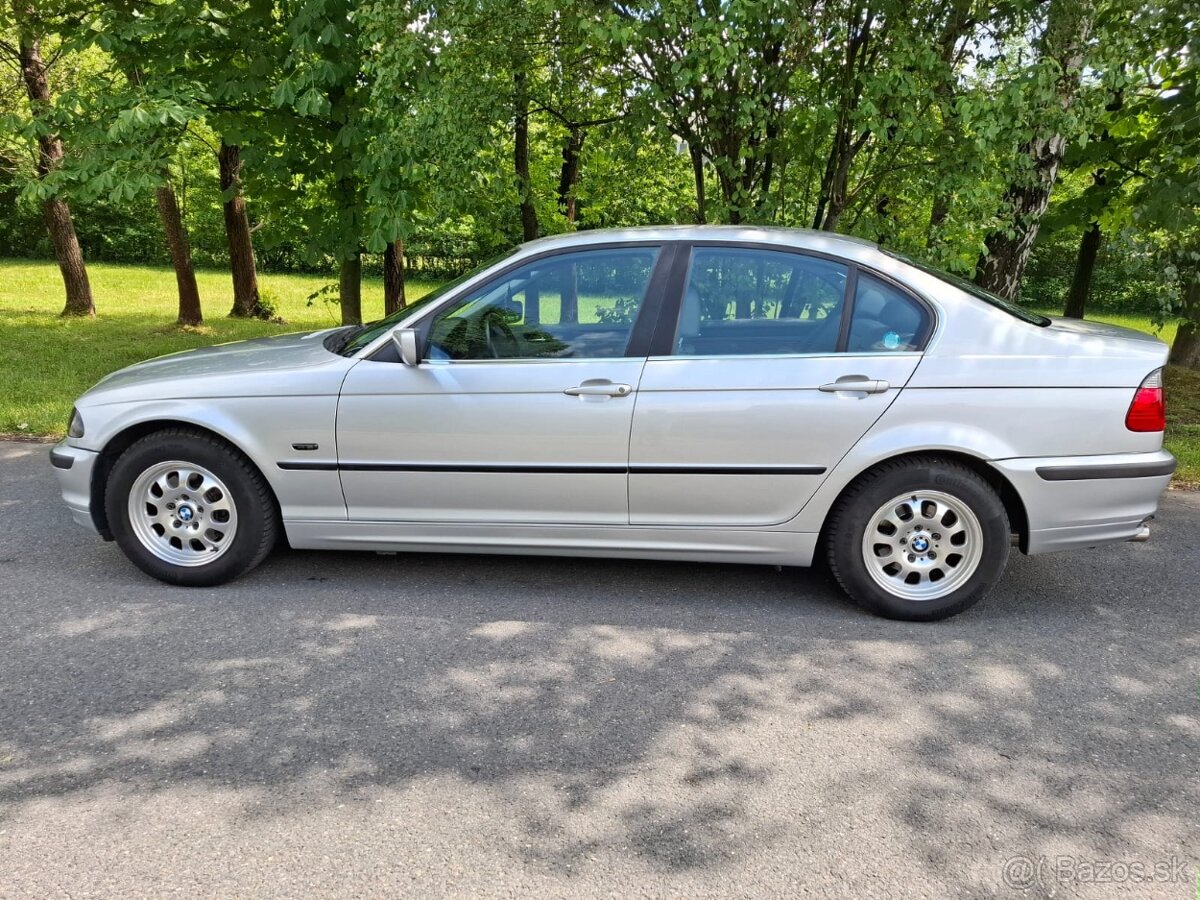 BMW 323i 125kW - - 14