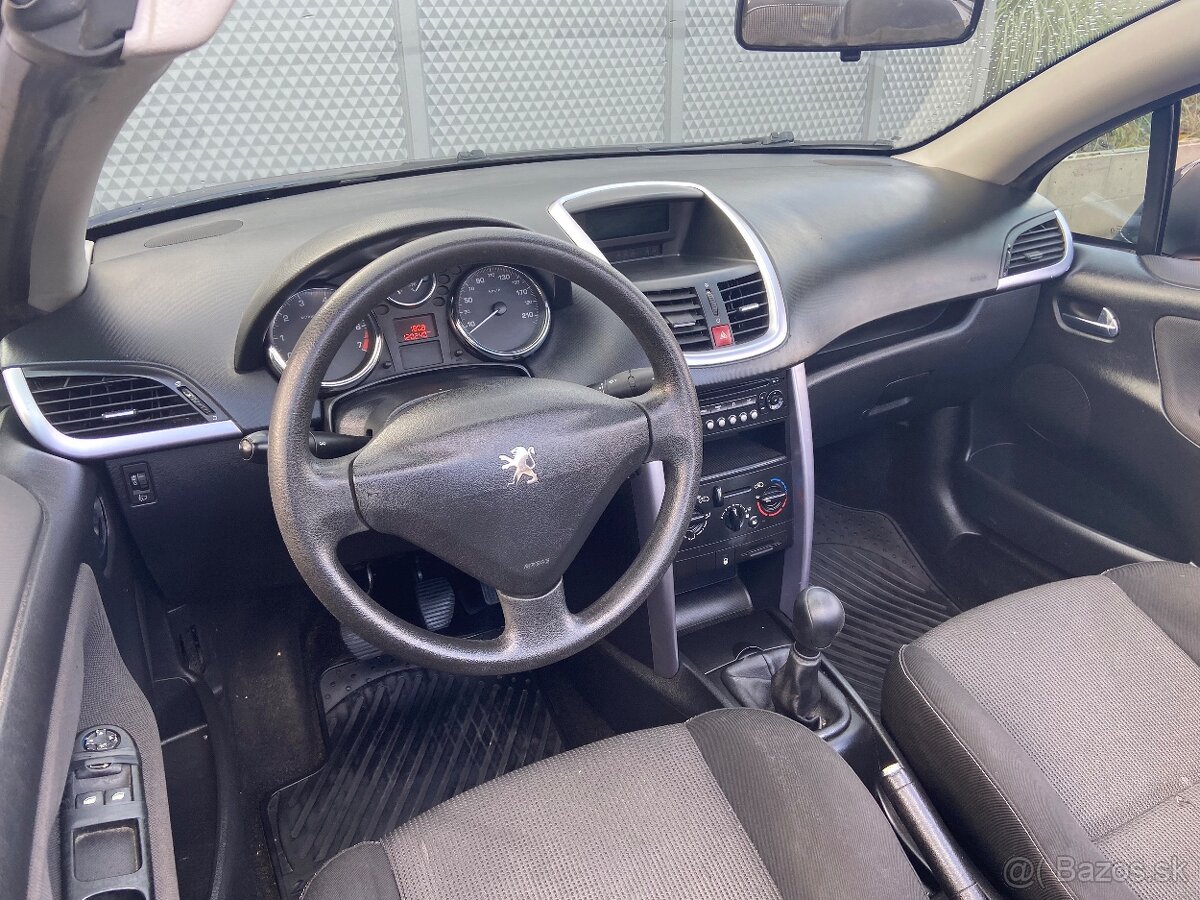 207 CC 1.6 benzín 120000km - 14