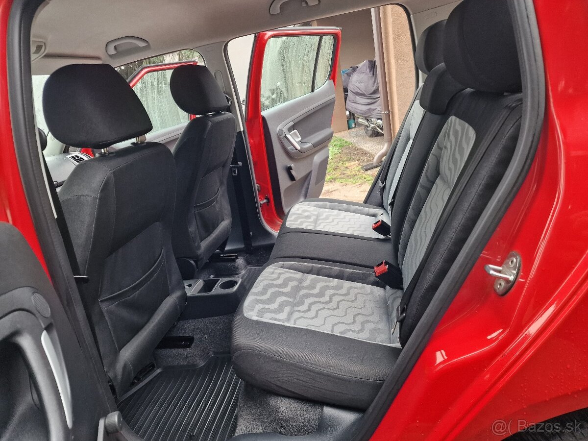 Škoda Fabia II 1.2 HTP 60k Ambiente ICE M5 (benzín) - 14