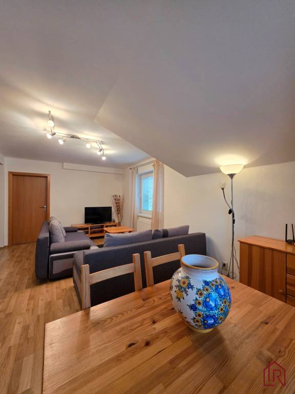 Apartmán, Nová Lesná, 46m2 + balkón, park. miesto, zariadený - 14