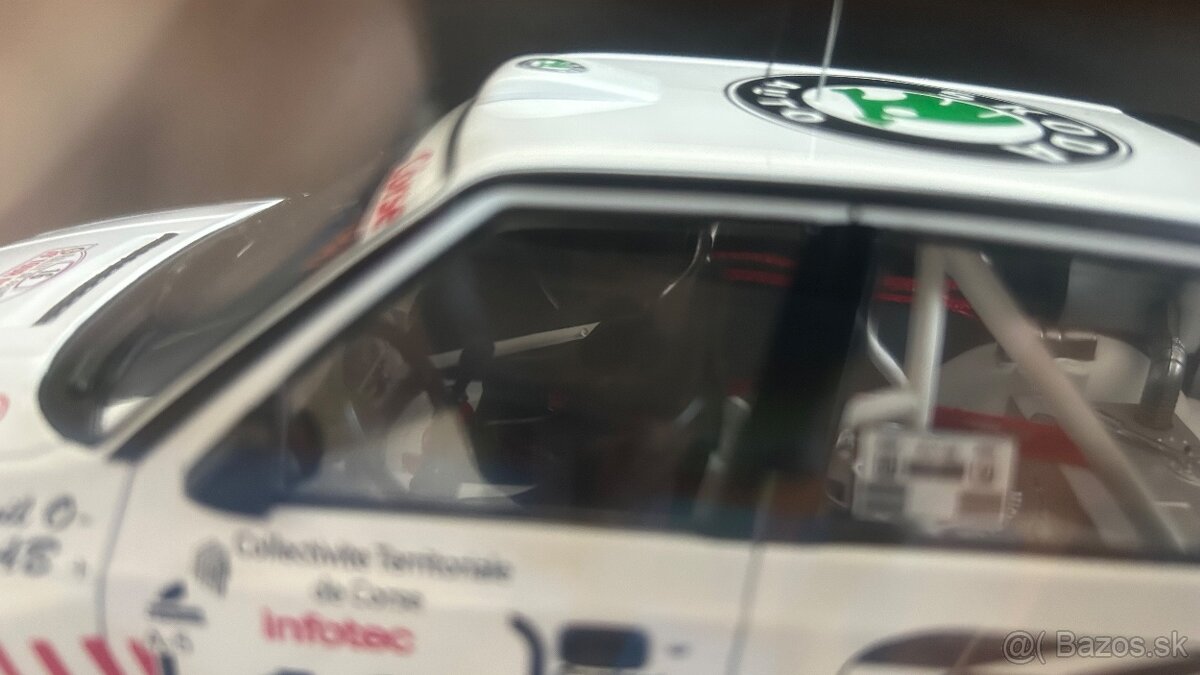 ŠKODA 130L/130LR/Felicia 1:18 IXO - 14