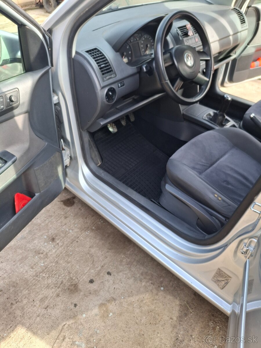 Volkswagen Polo 1.2 benzín - 14