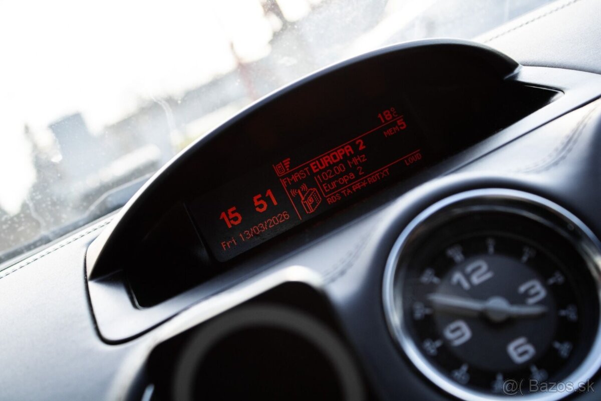 Peugeot RCZ 1.6 THP, 147kW (2012) - 14