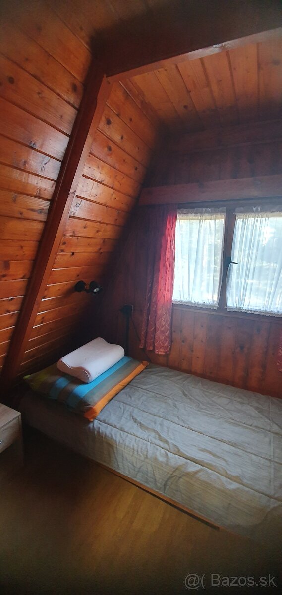 Na predaj rekreačná trojpodlažná chata - 14