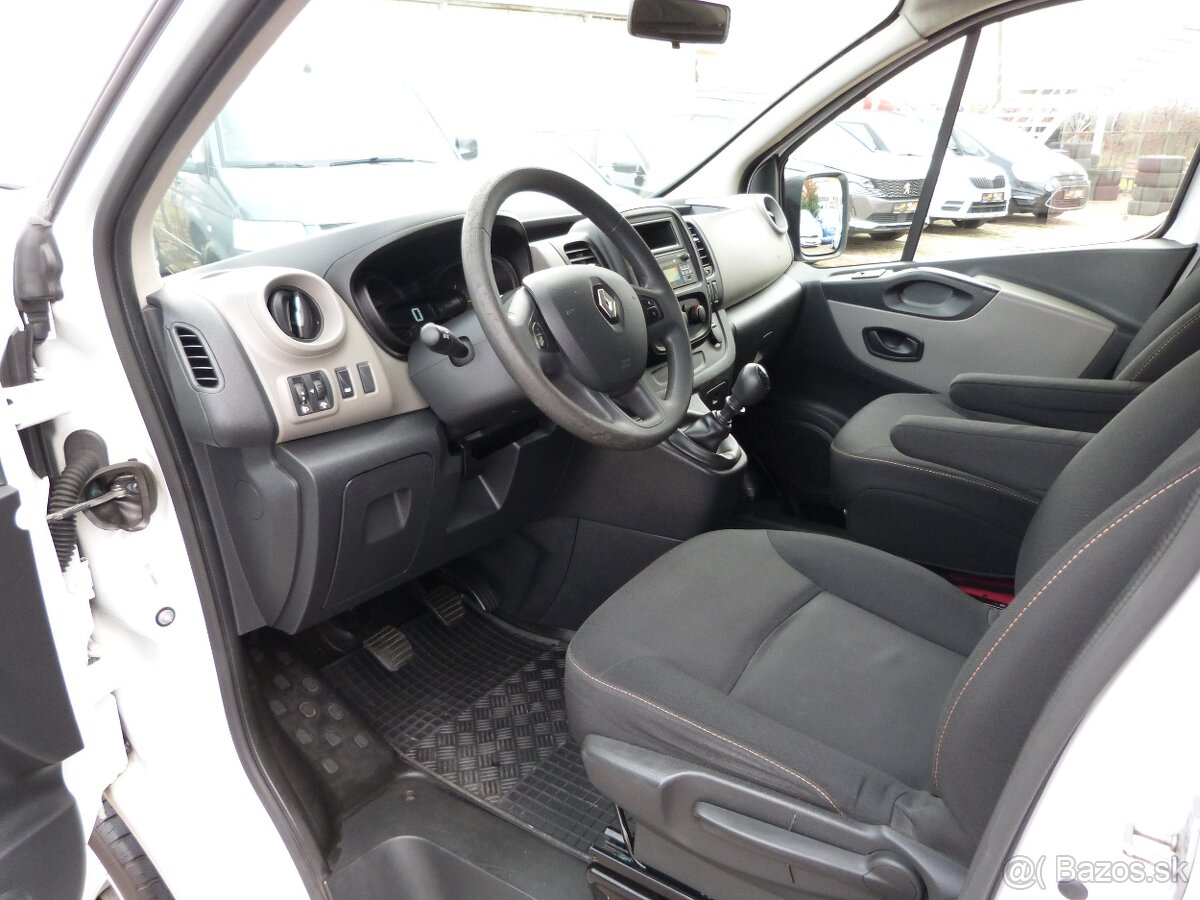 Renault Trafic Minibus BUS L1, 1,6TDCi 88kW M6, miest na sed - 14
