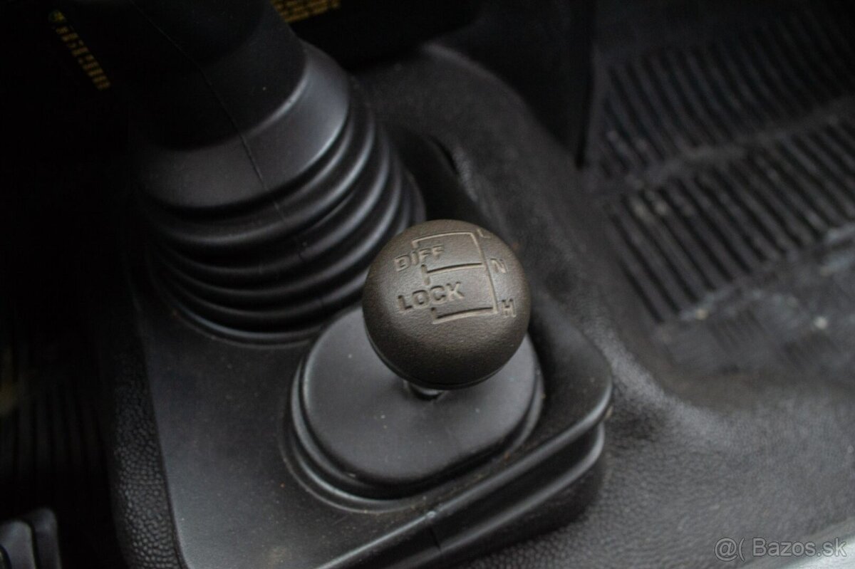 Land Rover Defender 110 2.5 Td5 HC PickUp - 14