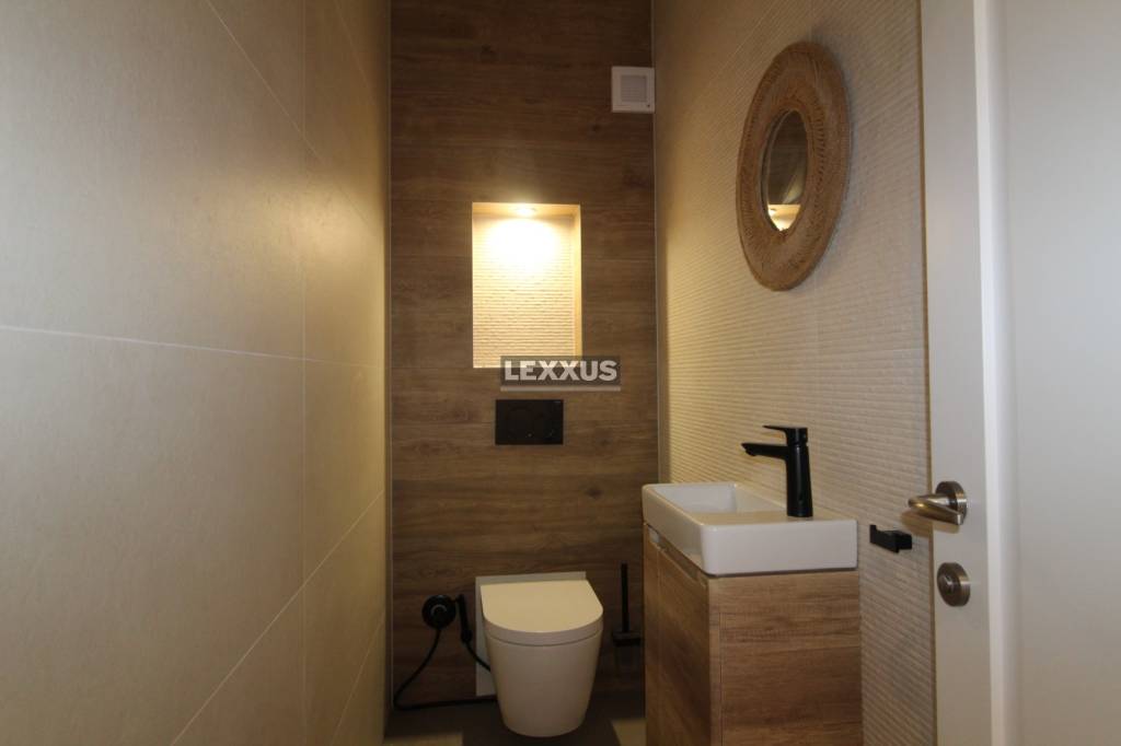 | DOM V ANGLICKOM ŠTÝLE 6 izb. KOLIBA - Vtáčie údolie - 14