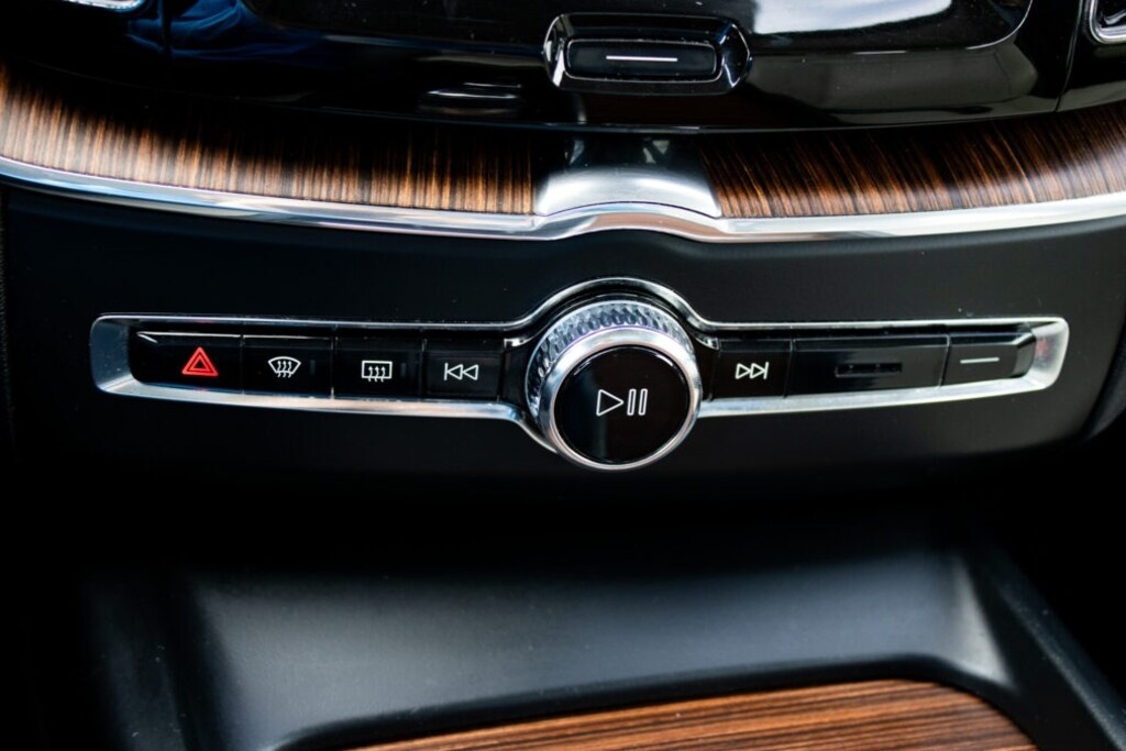 Volvo XC60 2.0 T8 Momentum AWD - 14