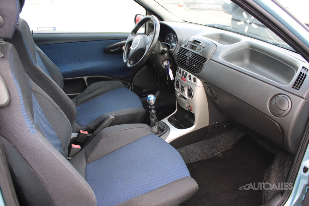 Fiat Punto 1,2 i 16V 59 kW SPORTING - 14