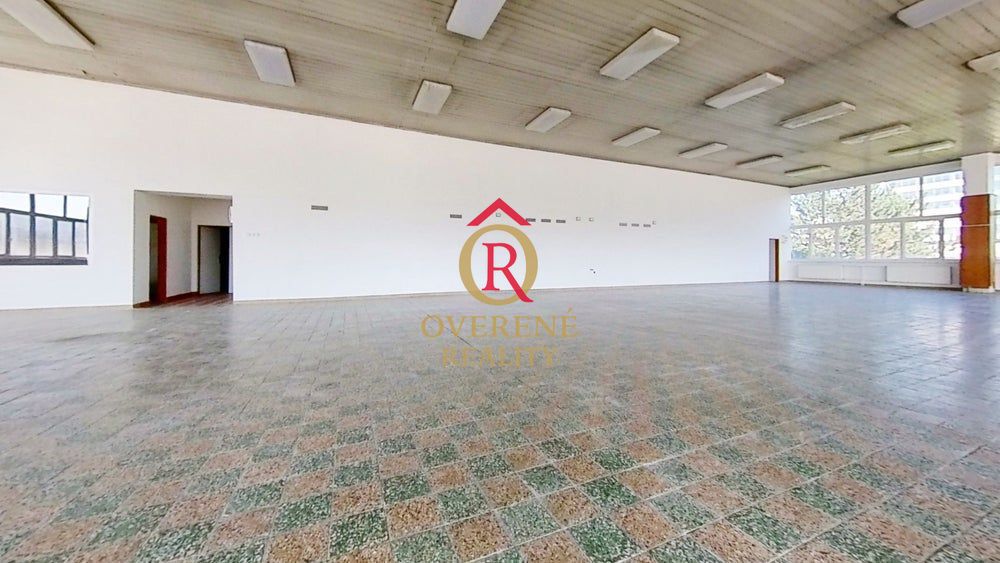 Na prenájom veľký prevádzkový priestor - Banská Bystrica/Zvo - 14